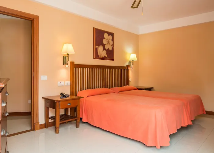 Aparthotel El Galeon